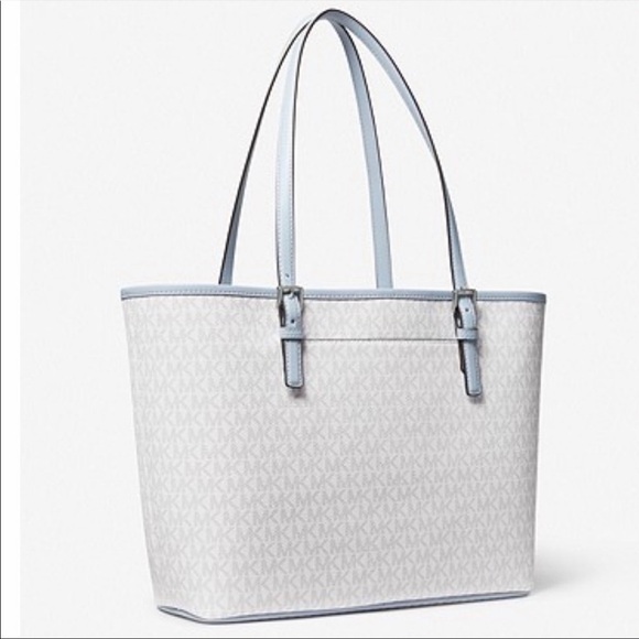 MICHAEL KORS
Jet Set Girls Travel Medium Printed Logo
Tote Bag - Picture 4 of 4